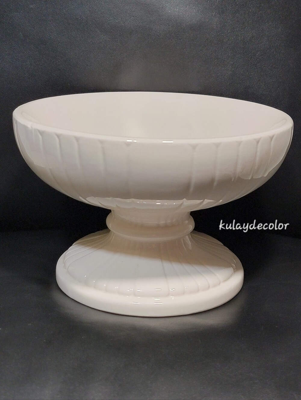 Vintage Arnart Sorrento Pedestal Bowl White Ceramic Centerpiece Compote 33/253